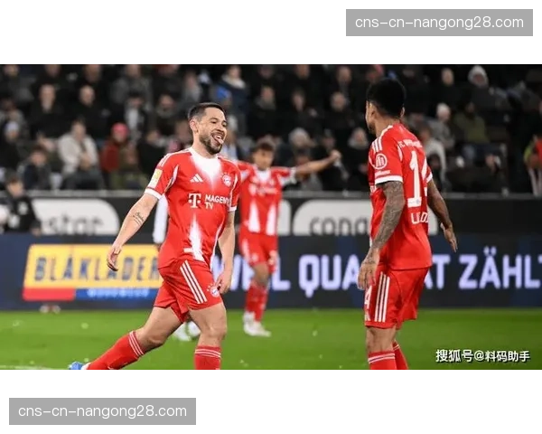 拜仁5-0大胜圣保利背后的三个关键战术与伤病影响解读